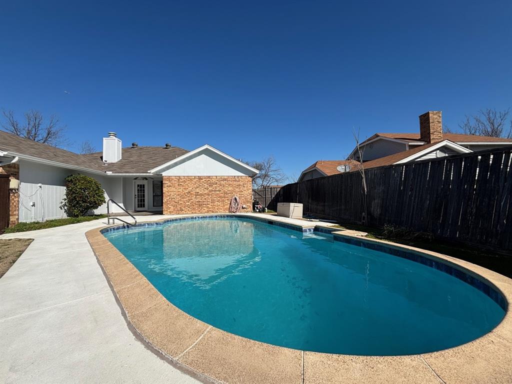 Lewisville, Texas 75067, United States, 3 Bedrooms Bedrooms, ,2 BathroomsBathrooms,Residential,Pending,85510