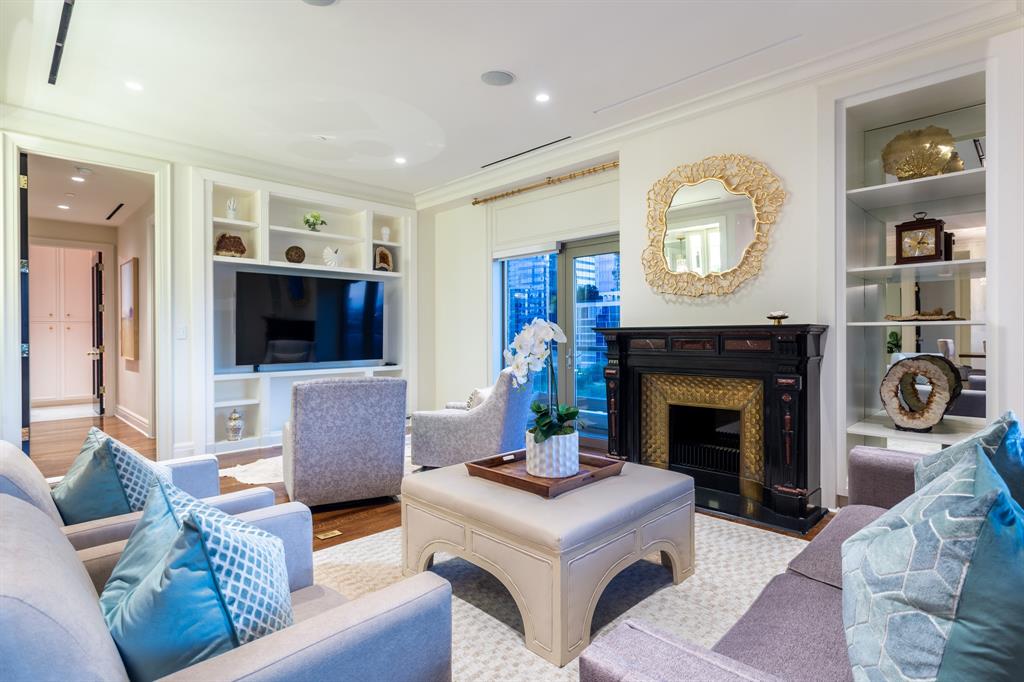 Stoneleigh Residences - Residential