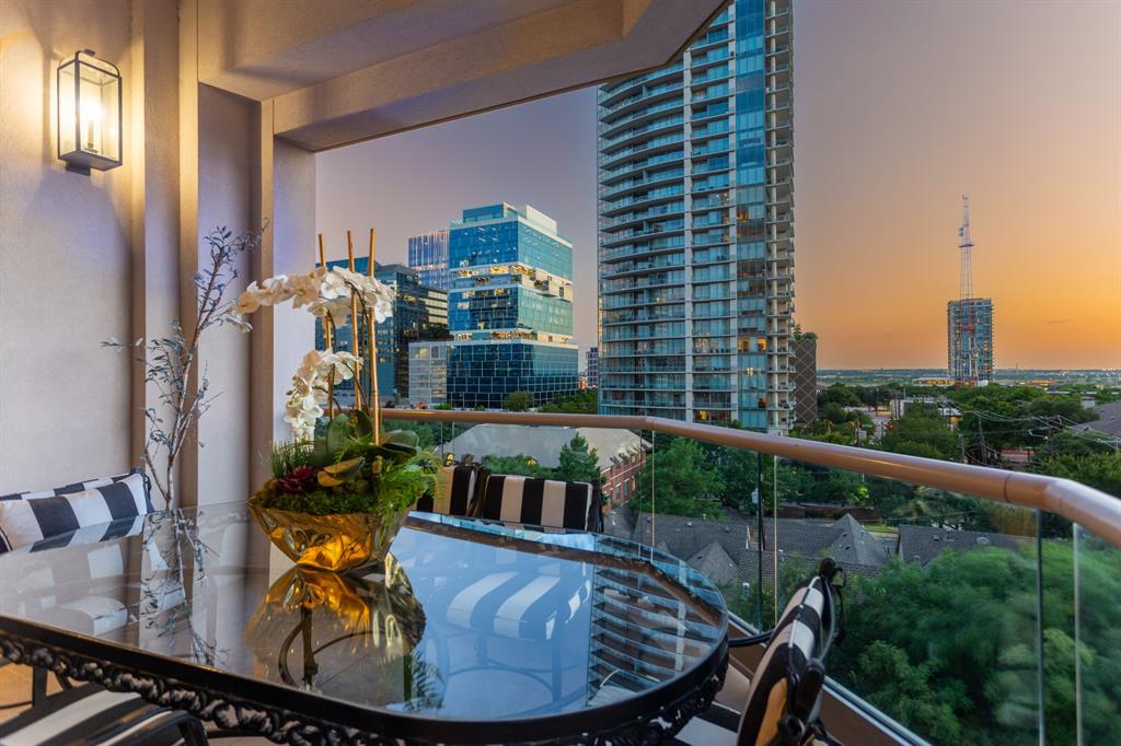 Stoneleigh Residences - Residential