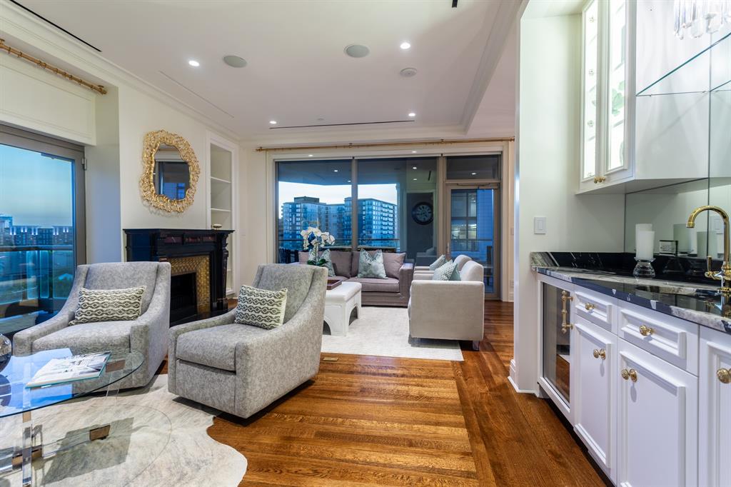 Stoneleigh Residences - Residential