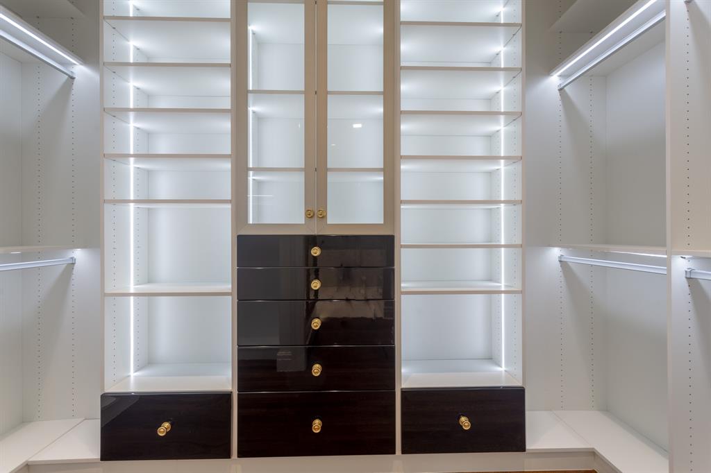 Stoneleigh Residences - Residential