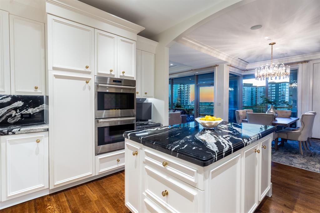 Stoneleigh Residences - Residential