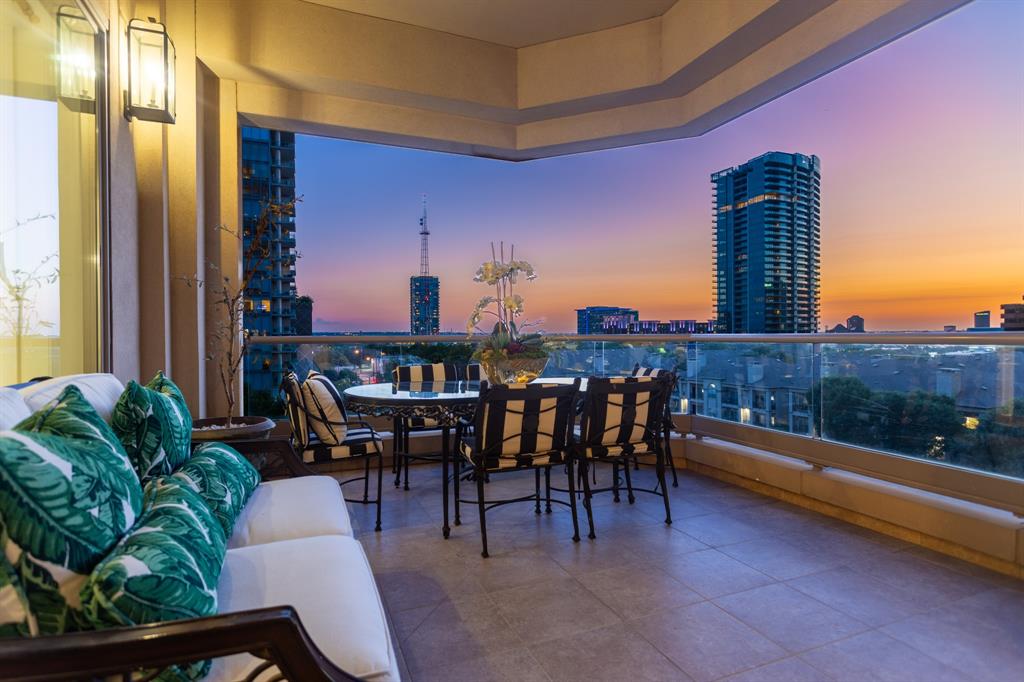 Stoneleigh Residences - Residential