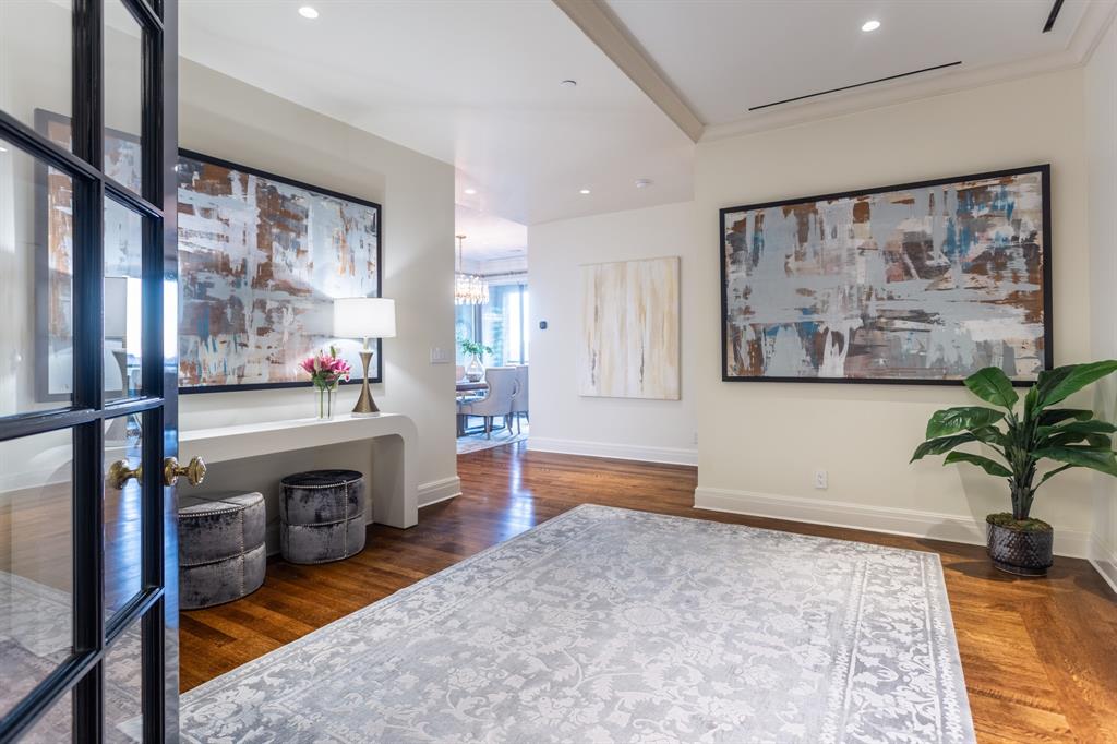 Stoneleigh Residences - Residential