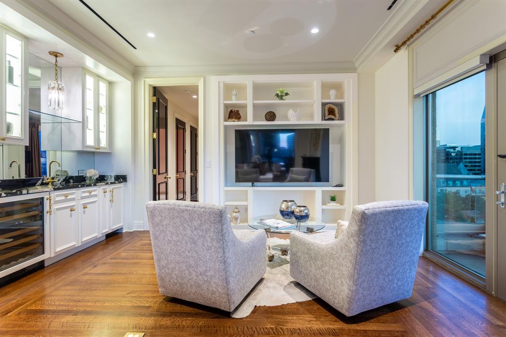 Stoneleigh Residences - Residential