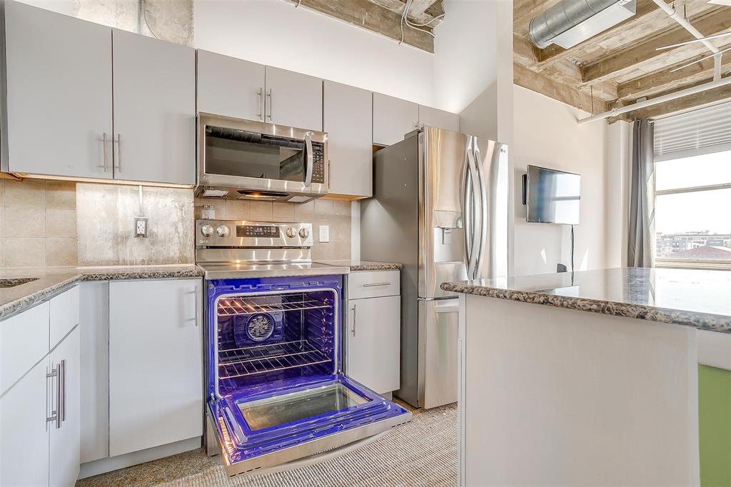 221 W Lancaster Avenue 5003