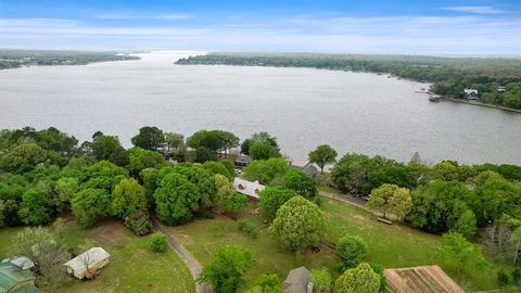 A home in Eustace