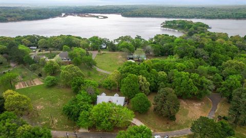 A home in Eustace