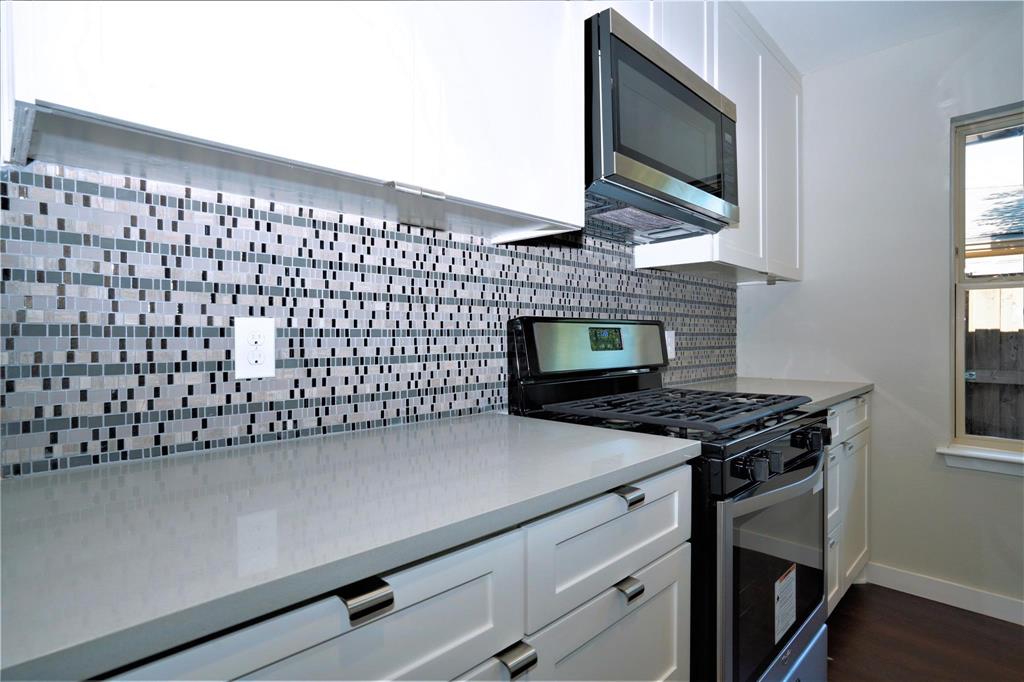 Cloverdale 05 - Residential