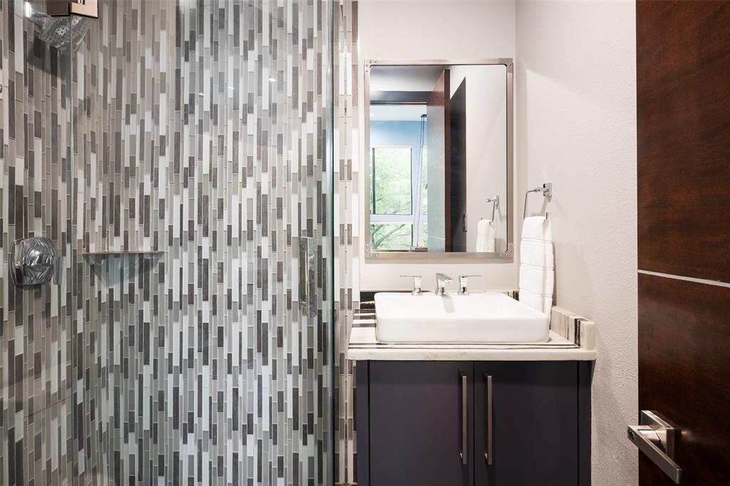 Strong & Crossen - Residential