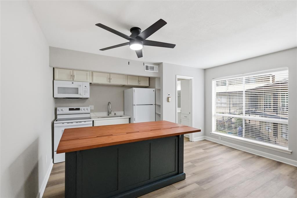 Bowser Oaks Condo - Residential