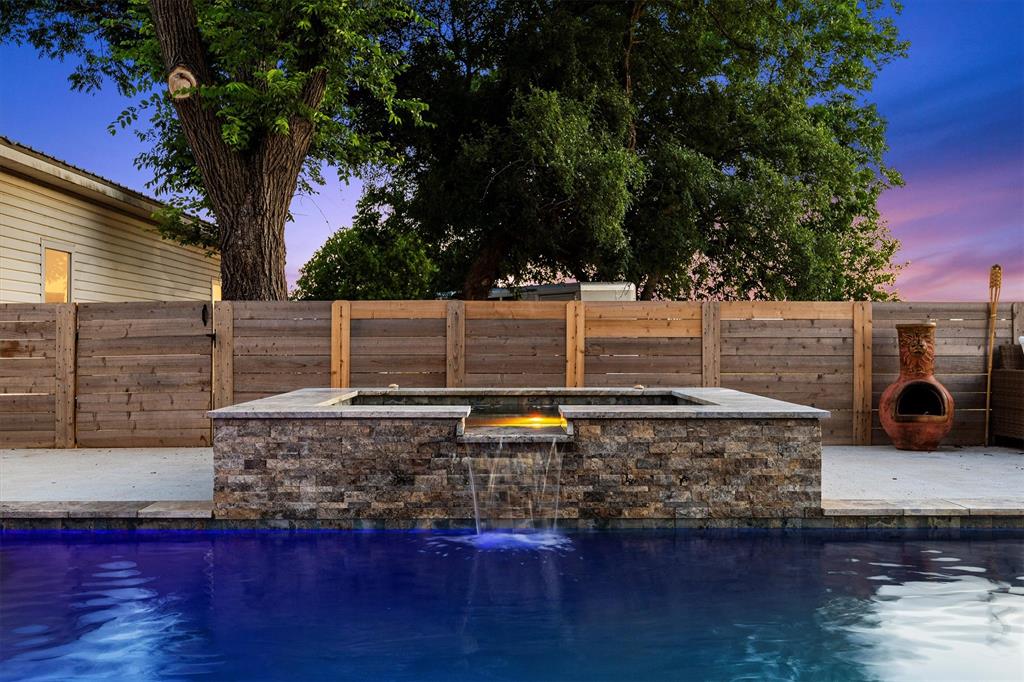 DAVIS H E - Residential