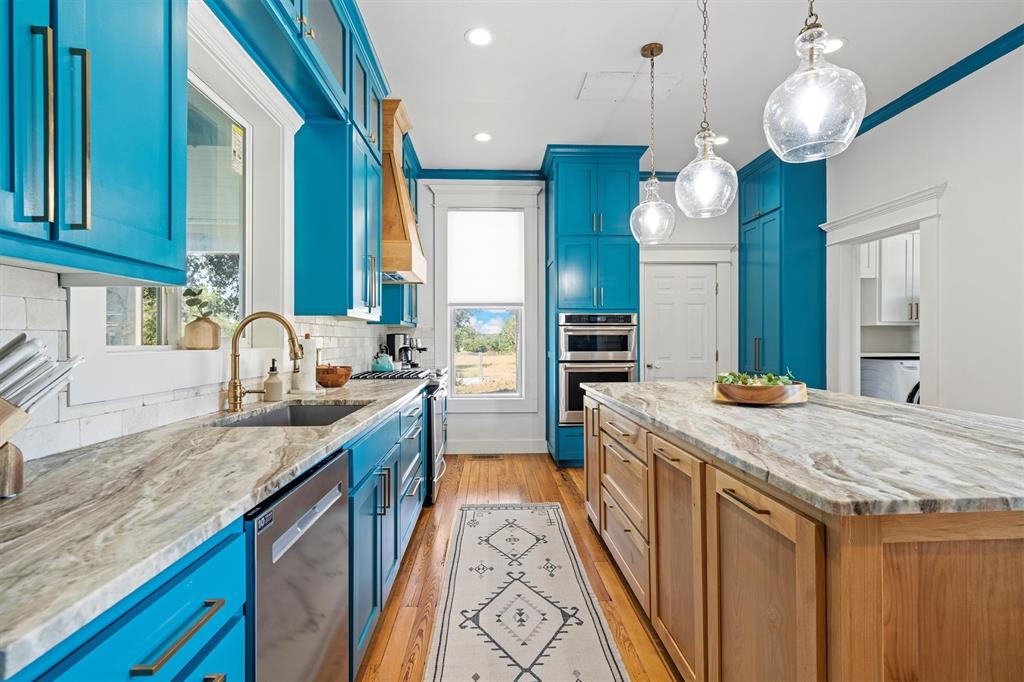 DAVIS H E - Residential