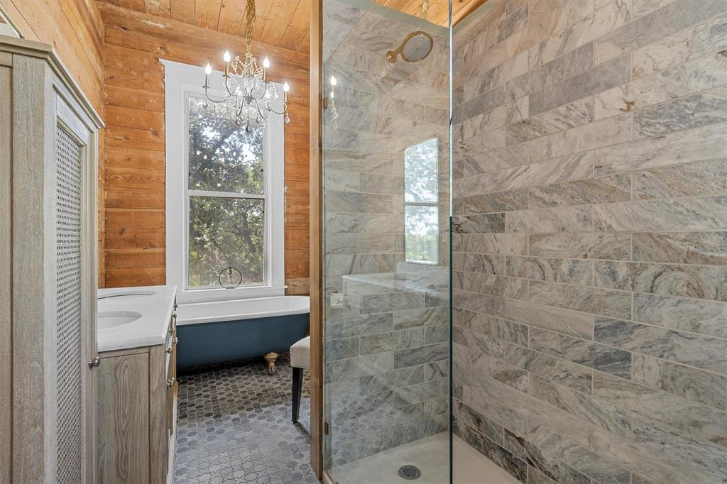 DAVIS H E - Residential