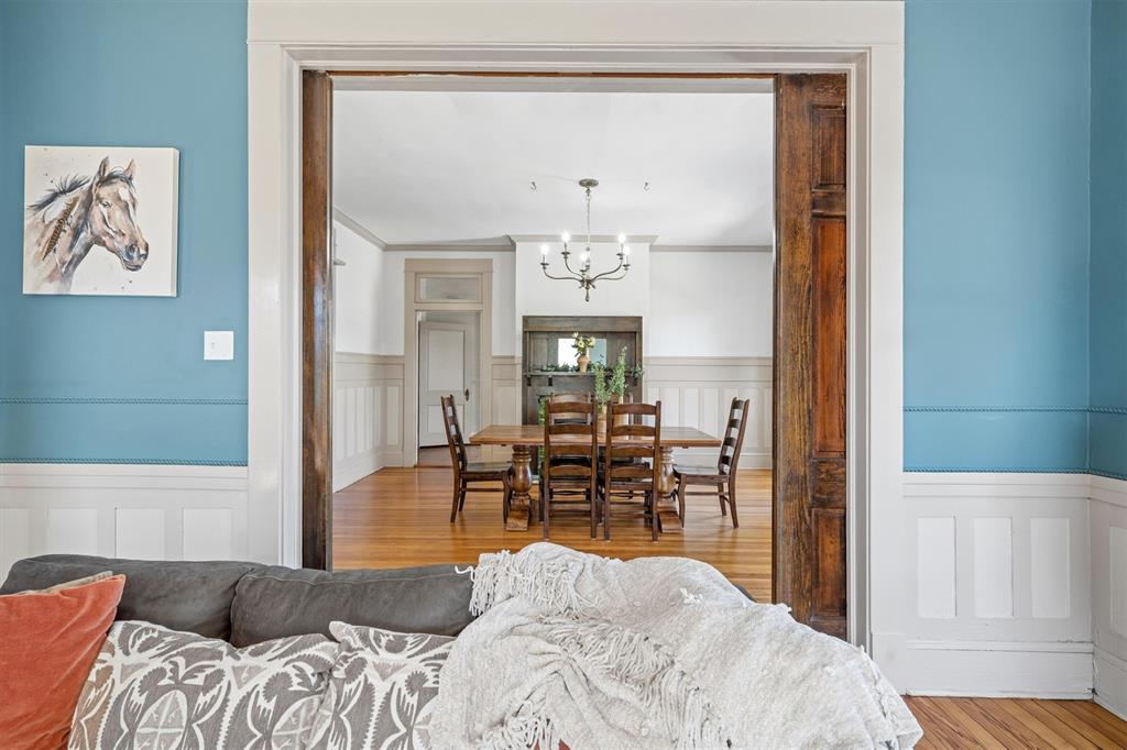 DAVIS H E - Residential