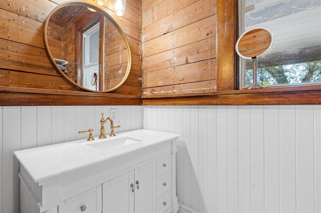 DAVIS H E - Residential