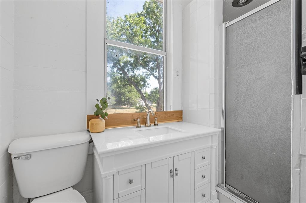 DAVIS H E - Residential