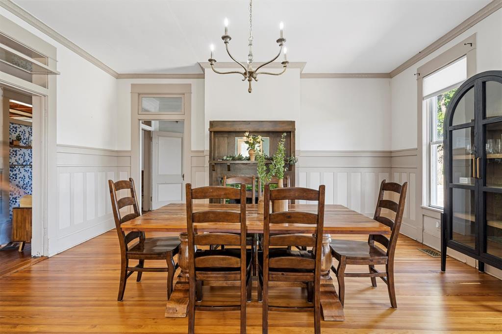 DAVIS H E - Residential