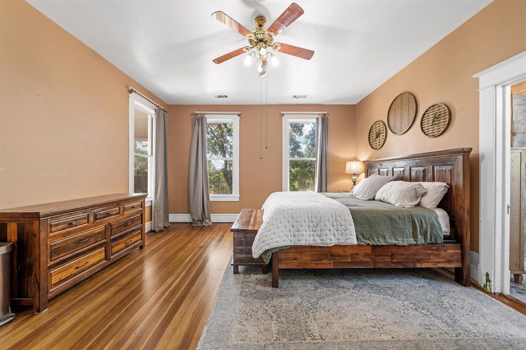 DAVIS H E - Residential