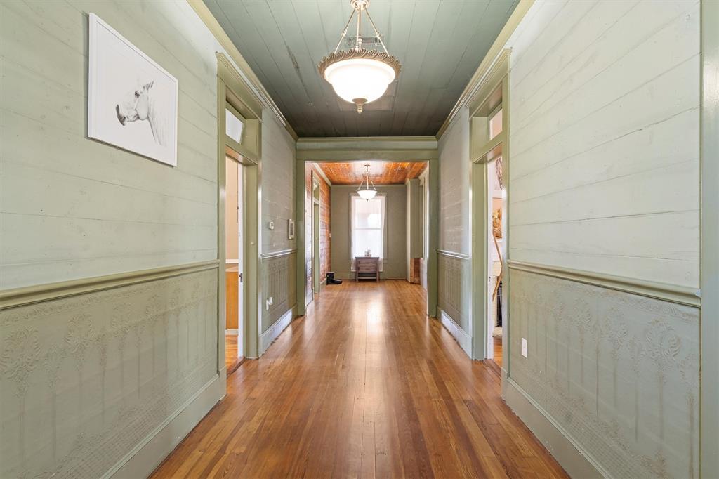 DAVIS H E - Residential