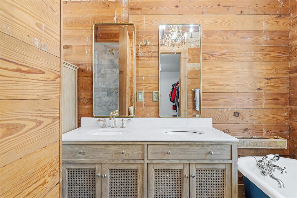 DAVIS H E - Residential