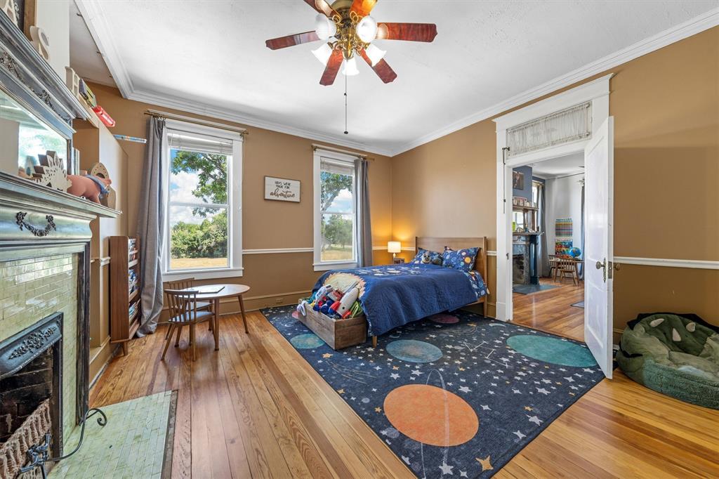 DAVIS H E - Residential