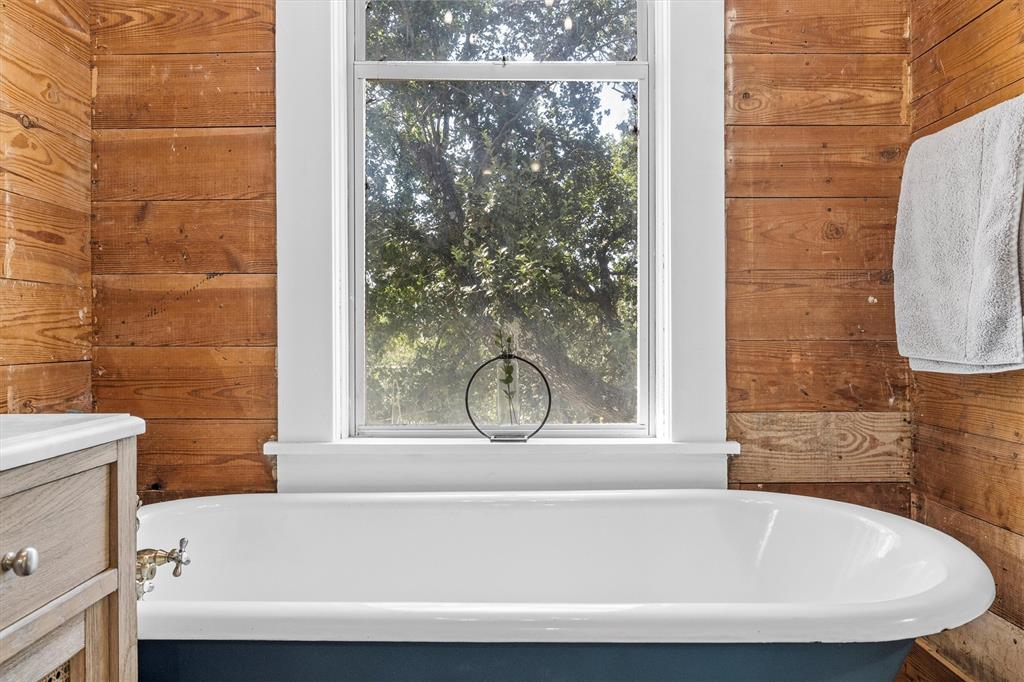 DAVIS H E - Residential