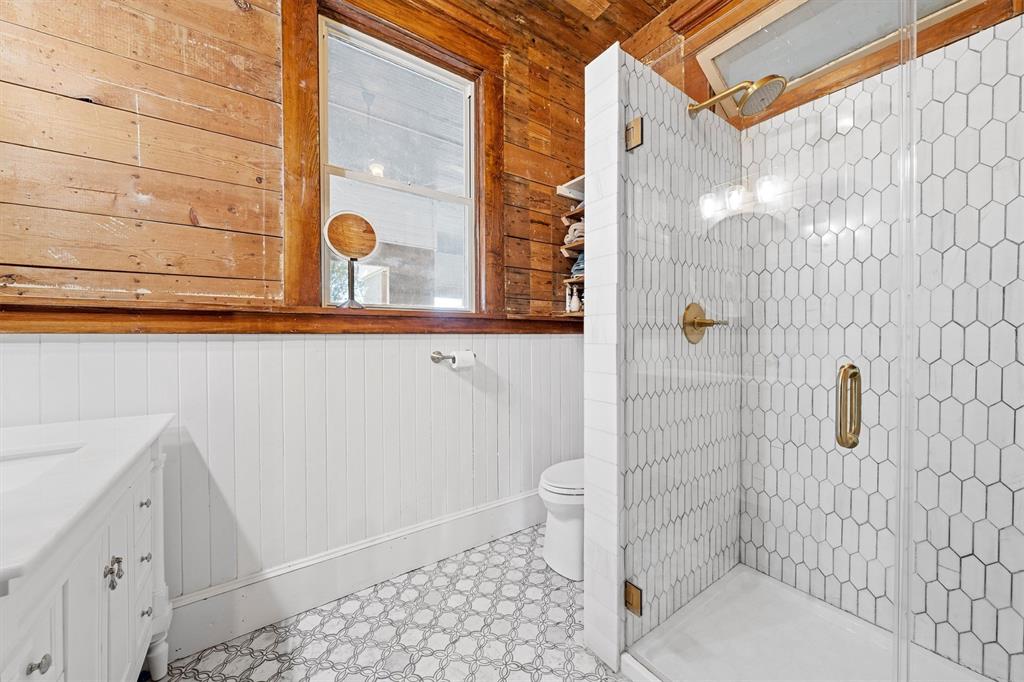 DAVIS H E - Residential