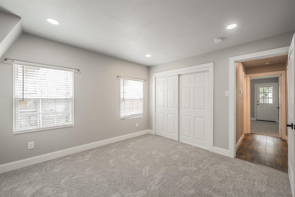 Hampton Square - Residential