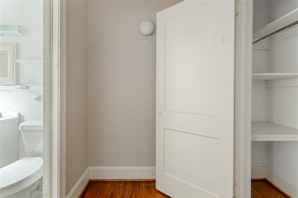 S W Oram - Residential Lease