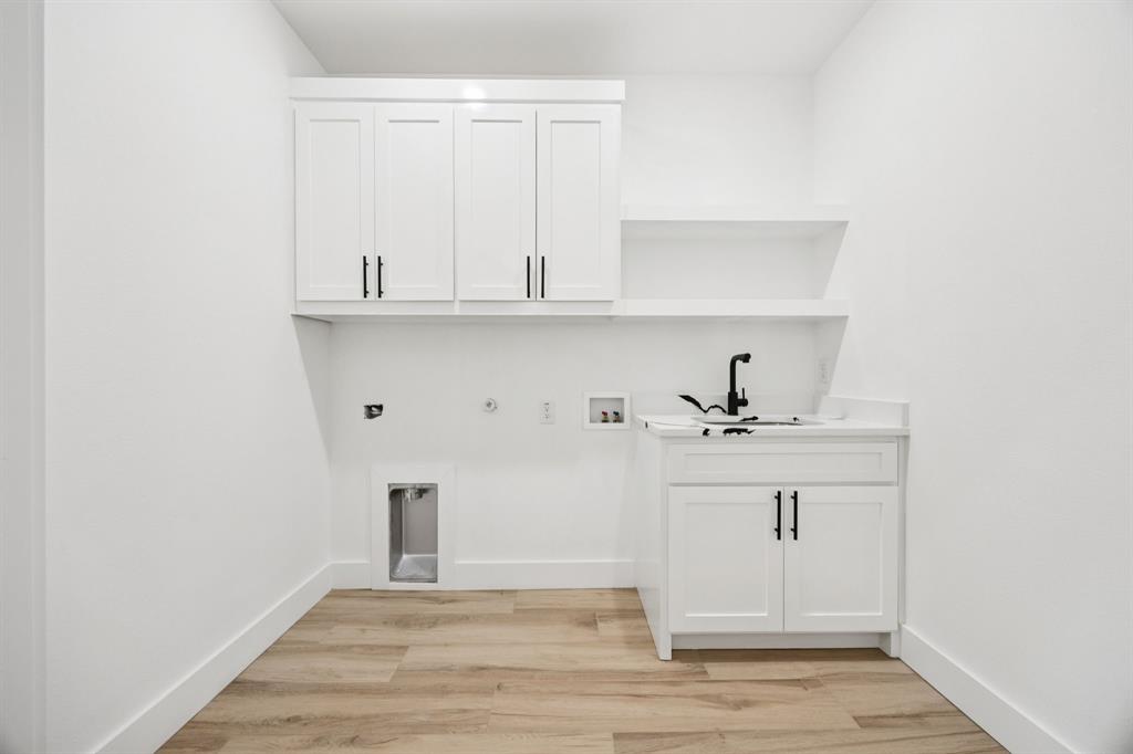 BRENTWOOD - Residential