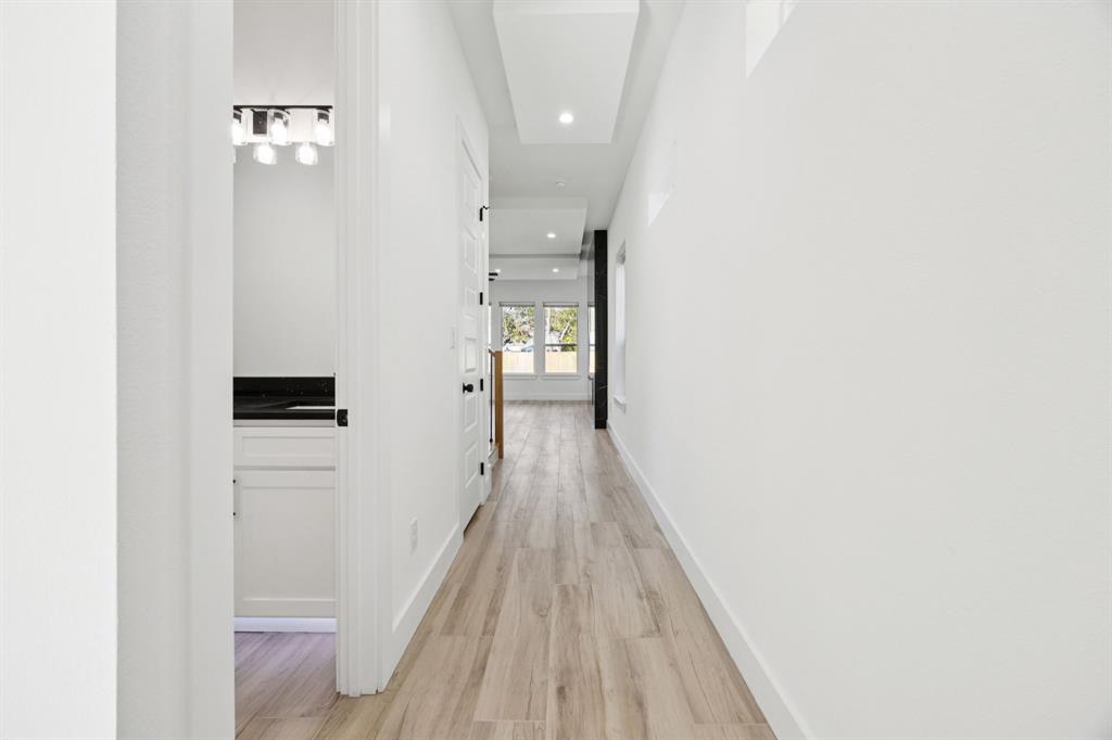 BRENTWOOD - Residential