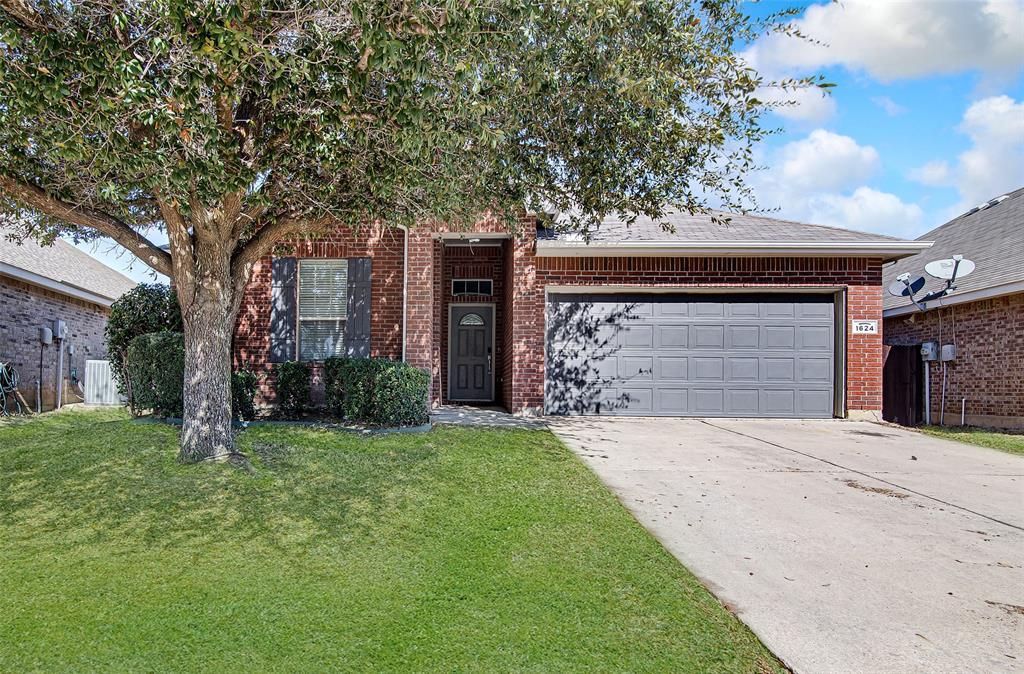 Photo of 1624 Wickham Drive, Burleson, TX 76028 (MLS # 21194563)