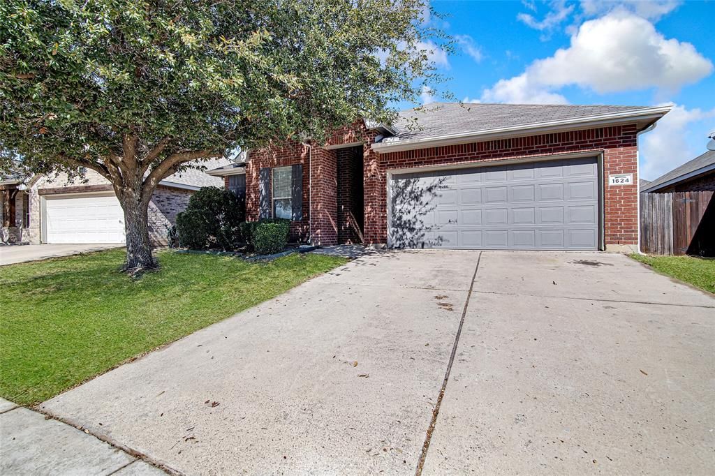 Photo of 1624 Wickham Drive, Burleson, TX 76028 (MLS # 21194563)