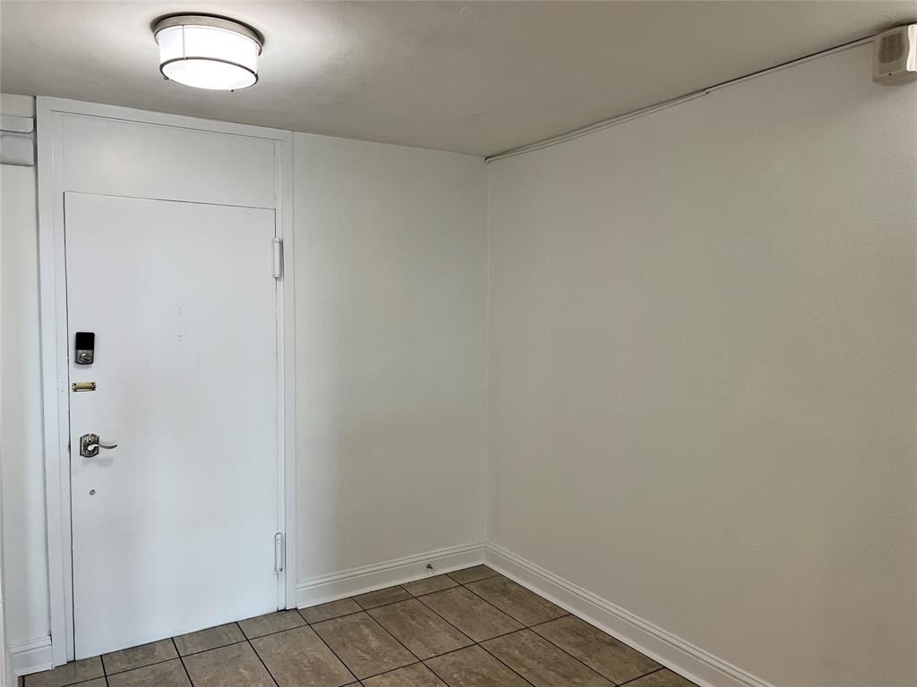 Twenty-One Turtle Creek Condo - Residential Lease