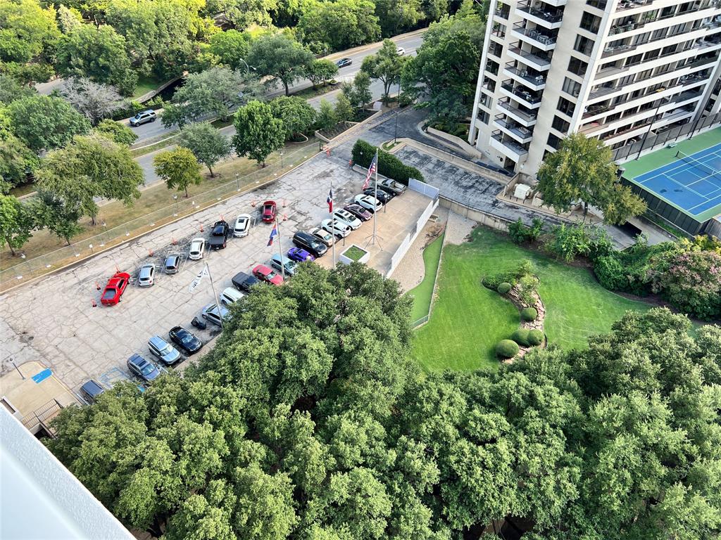 Twenty-One Turtle Creek Condo - Residential Lease