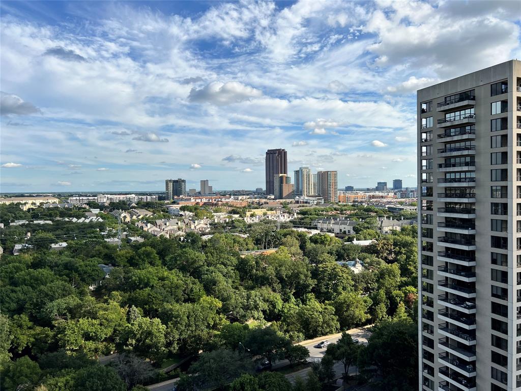 Twenty-One Turtle Creek Condo - Residential Lease