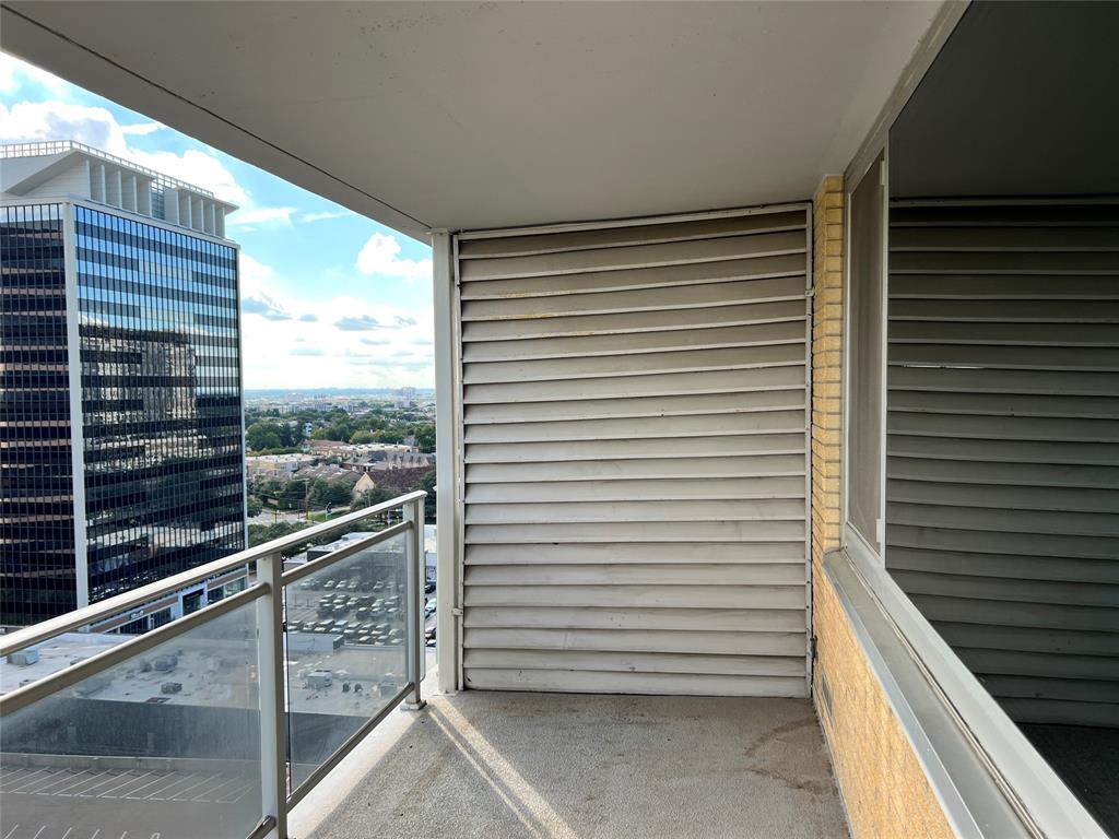 Twenty-One Turtle Creek Condo - Residential Lease