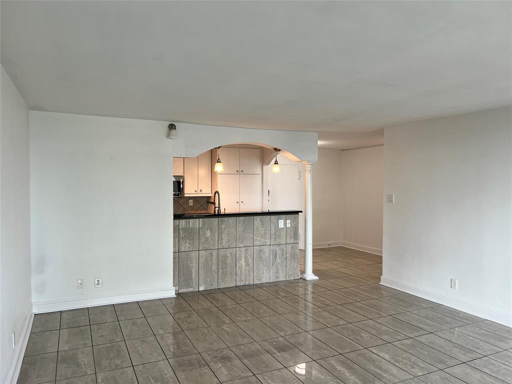 Twenty-One Turtle Creek Condo - Residential Lease