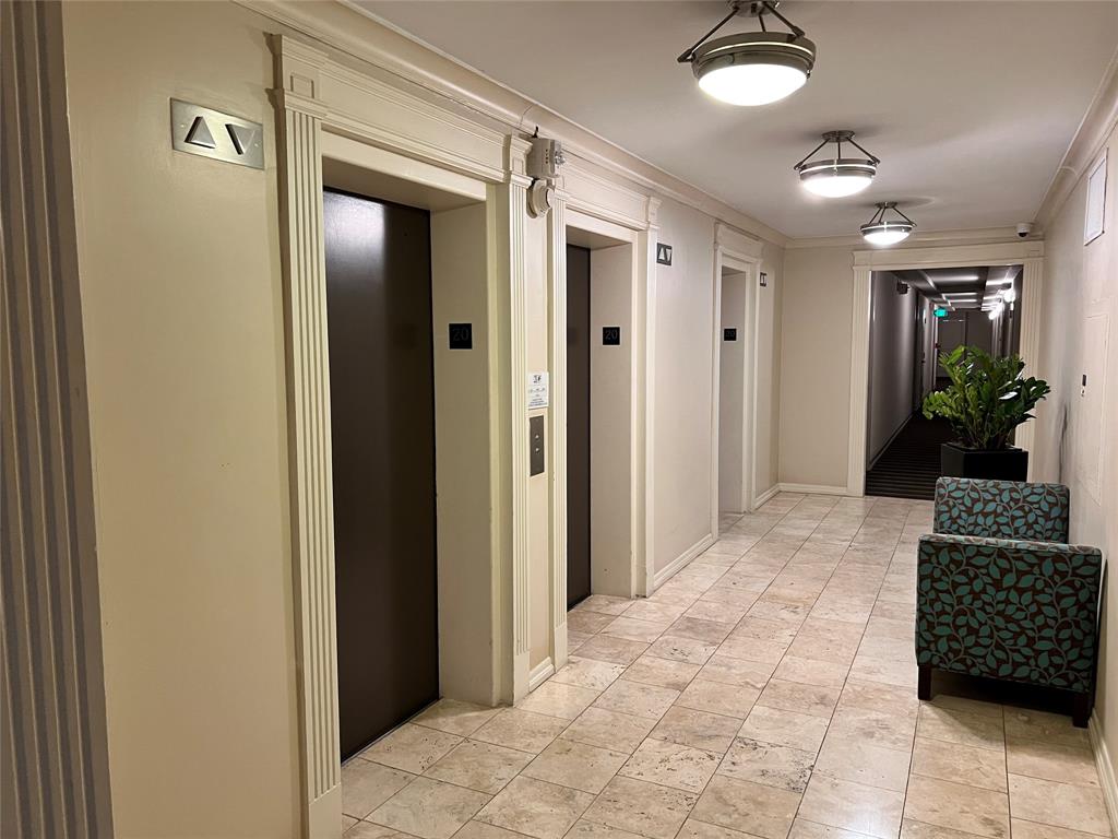 Twenty-One Turtle Creek Condo - Residential Lease