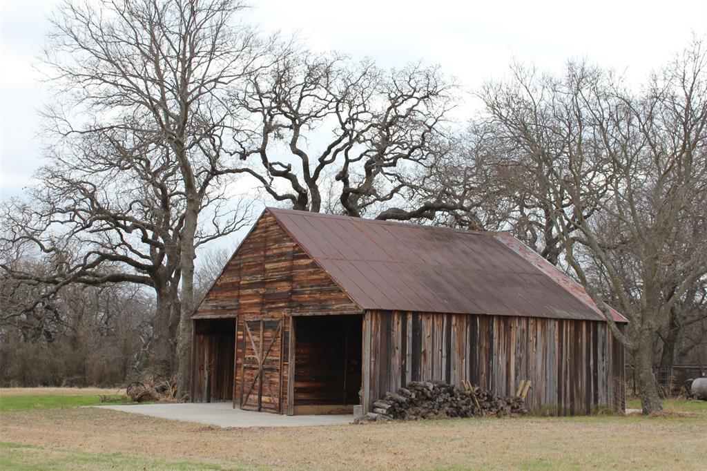 110.003 AB 432 OSCAR F LEVERETT SURVEY - Farm