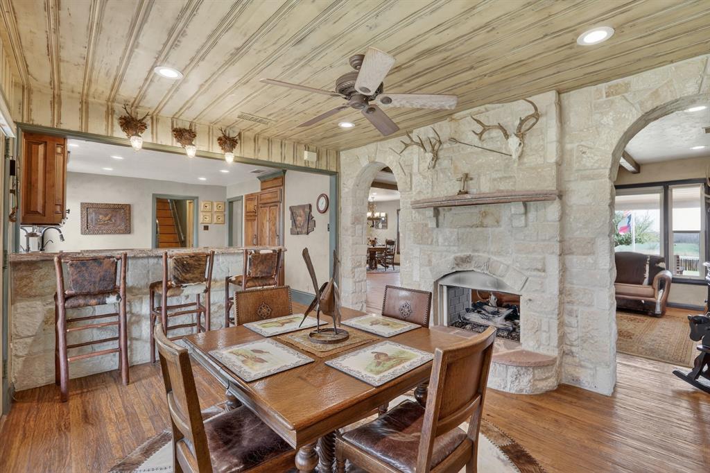 110.003 AB 432 OSCAR F LEVERETT SURVEY - Farm