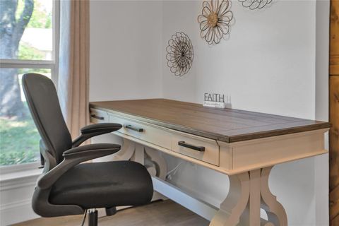 Tiny photo for 513 Northridge Street, Denton, TX 76201 (MLS # 21080150)