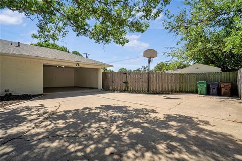Tiny photo for 513 Northridge Street, Denton, TX 76201 (MLS # 21080150)