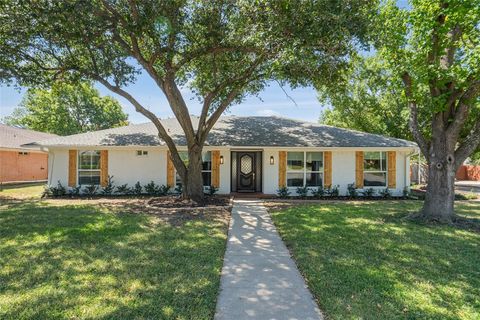 Photo of 513 Northridge Street, Denton, TX 76201 (MLS # 21080150)