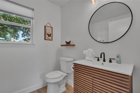 Tiny photo for 513 Northridge Street, Denton, TX 76201 (MLS # 21080150)