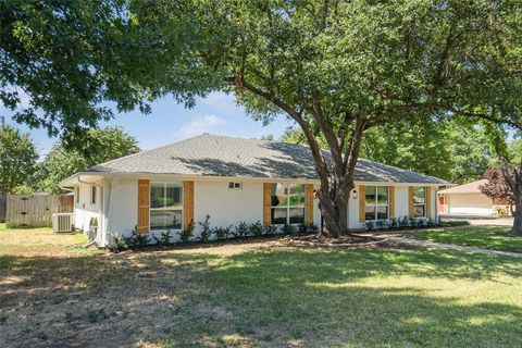 Tiny photo for 513 Northridge Street, Denton, TX 76201 (MLS # 21080150)