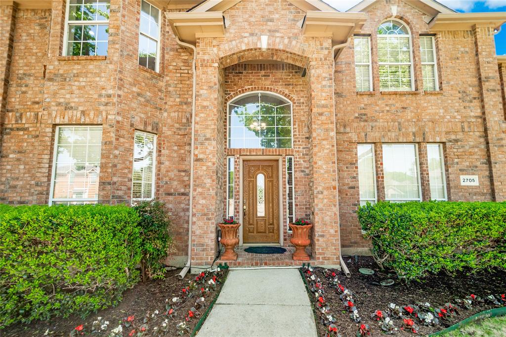 2705 Meadow Glen Drive