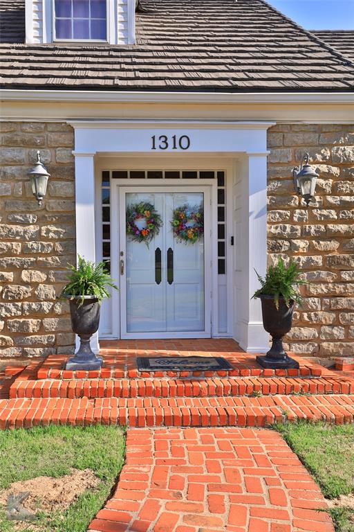 Lytle Shores - Residential