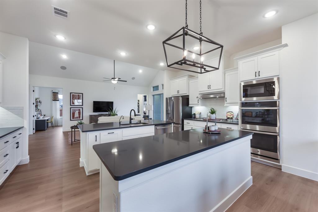 The Hills at Legacy - Residential